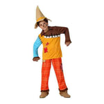 Un niño vestido con un Disfraz para Niños Espantapájaros de BigBuy Carnival, con un sombrero puntiagudo, una blusa de parches multicolor y pantalones de color naranja brillante, perfecto para cualquier fiesta.