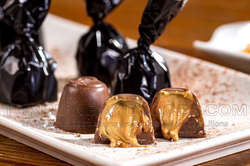 Bombones de Chocolate rellenos de turrón 150g-ChocolateSI-bombones,san valentin