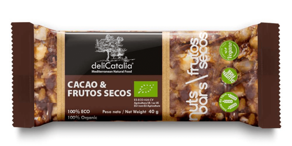 Barrita ecológica de Cacao y Frutos secos deliCatalia 40g de Jijona S.A., en envase marrón, eco, vegana y con ingredientes de agricultura ecológica. Contiene frutos secos y fruta deshidratada visibles en su interior.