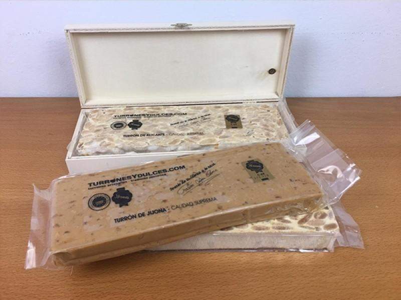Caja de madera con tapa para 1 turrón de 500 gramos (vacía) - Madera Natural de Chopo - 31cm x 10cm x 4cm - Visagras y Cierre Doradas-ChocolateSI-Cajas,Chocolate Puro,Con Almendras,Con Leche,turrones artesanos