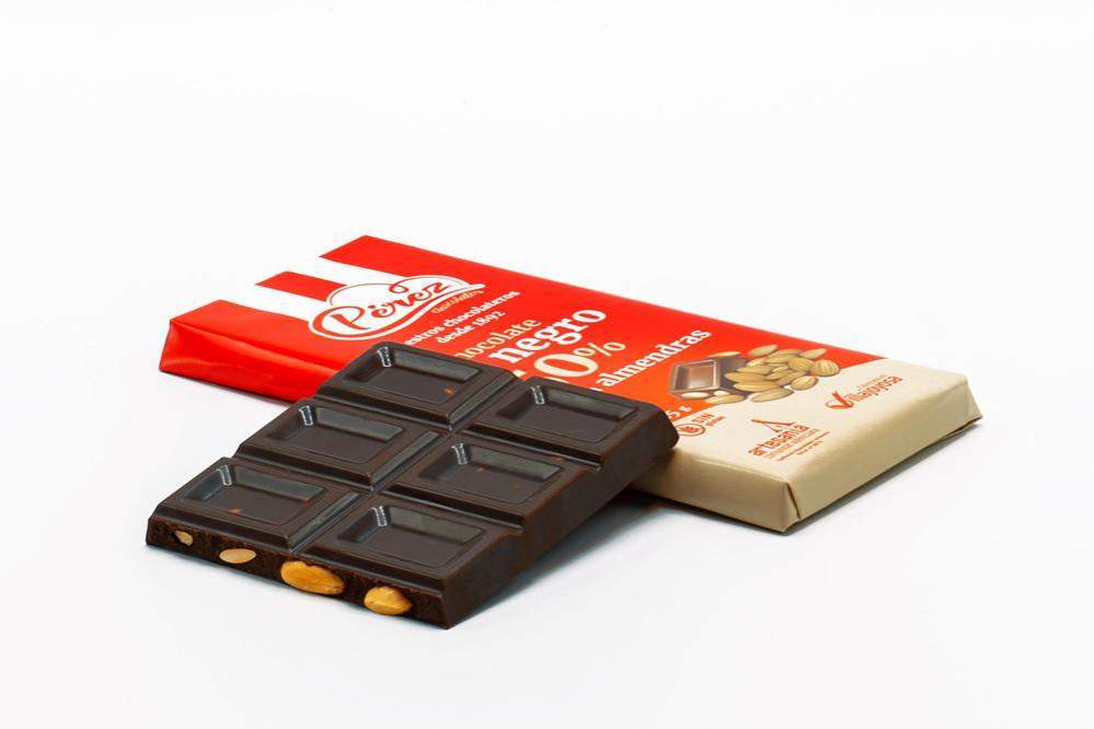 Chocolate Negro con Almendras 50% Cacao 125g - Chocolates Pérez - chocolateSI.com