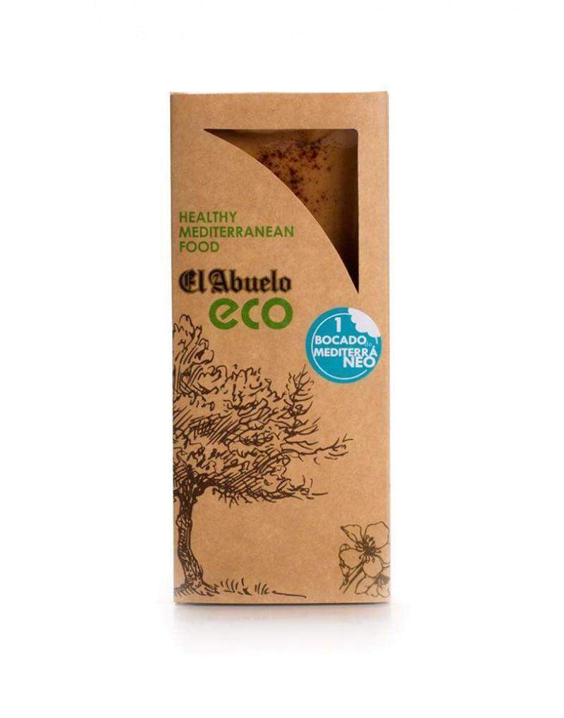 Una caja rectangular marrón etiquetada como "Turrón Piedra Ecológico El Abuelo 200 grs." de Jijona S.A., presenta "Healthy Mediterranean Food," un gráfico de un árbol y una pegatina azul que dice "1 Bocado Mediterráneo." Contiene turrón de almendra marcona.